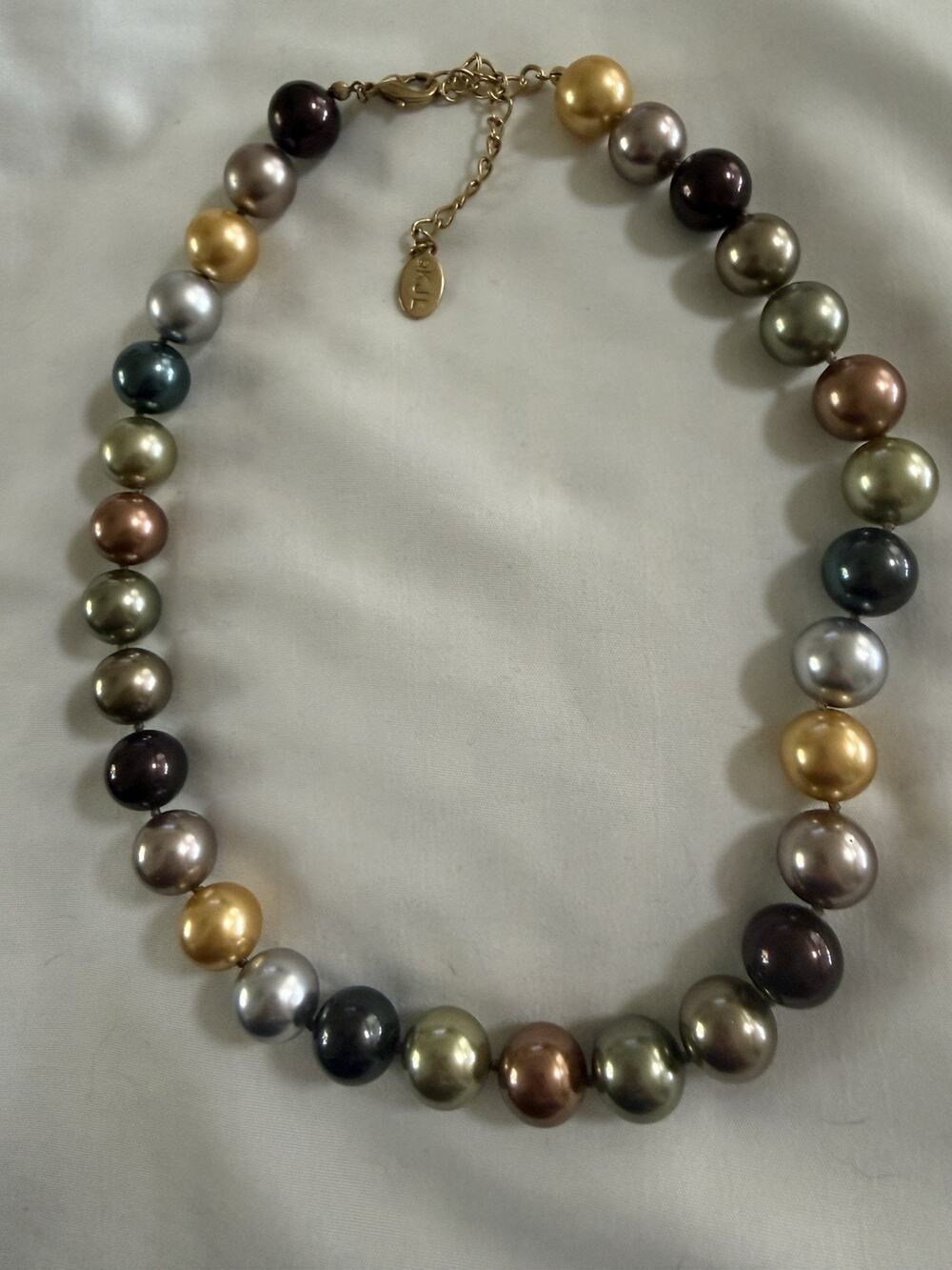 Gorgeous KJL Kenneth Lane Multicolor Faux Pearls Necklace